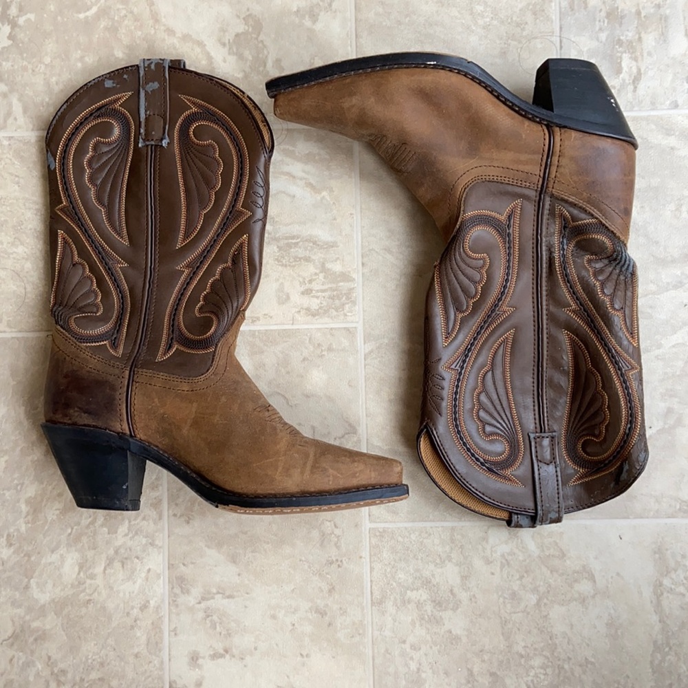 Women’s cowboy boots